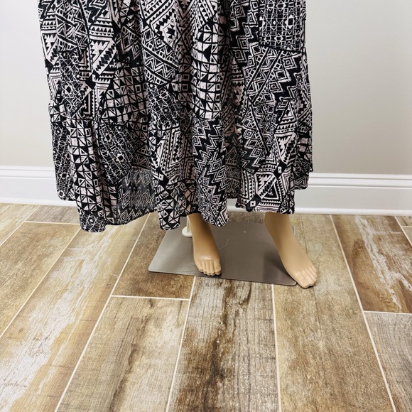 Chaps Women's Maxi Skirt Sz M Geometric‎ Print Black & White - Picture 3 of 16